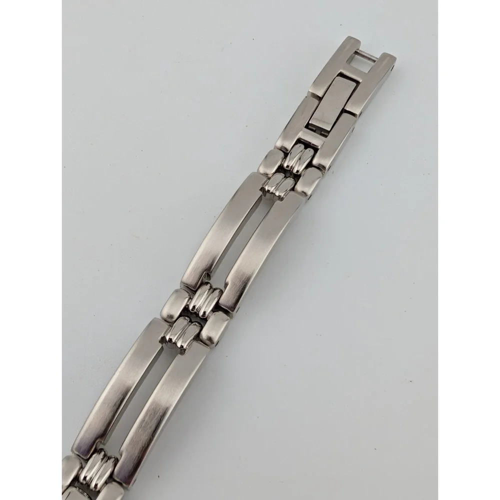 Premier Designs‎ Watch Women 19mm Case Blue Dial 7.5